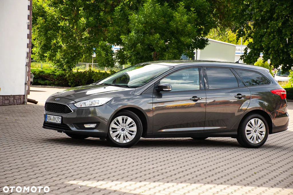 Ford Focus 1.5 EcoBlue Start-Stopp-System TITANIUM - 19