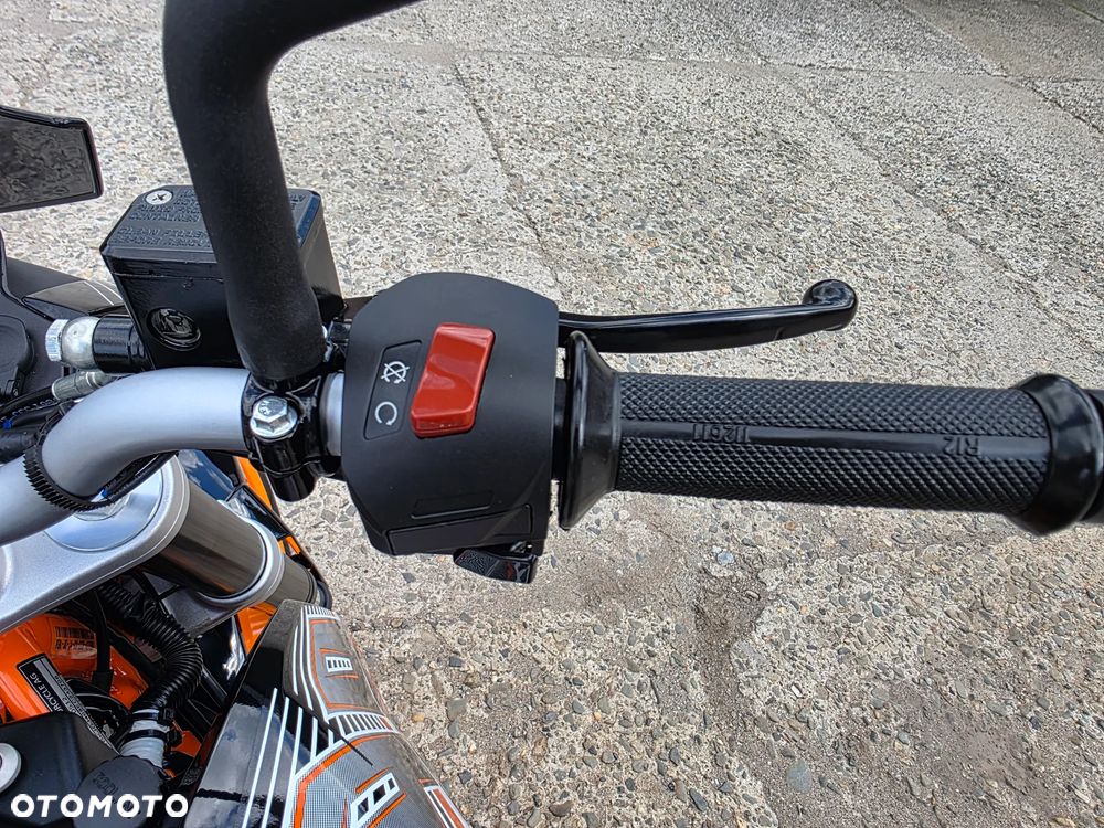 KTM Duke 390 - 21