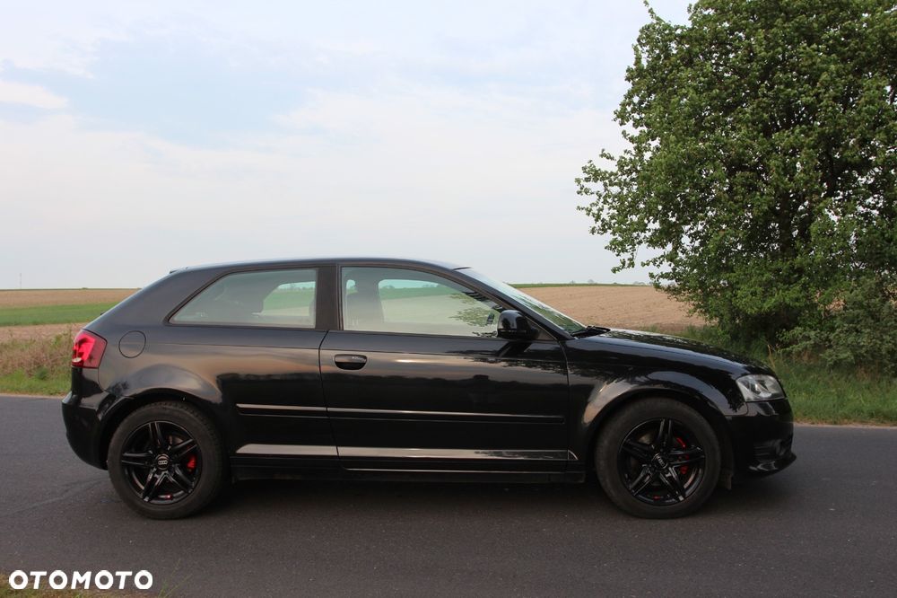 Audi A3 3-drzwiowe 1.9 TDI DPF Ambiente - 4