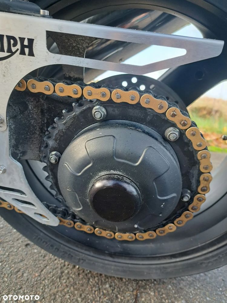 Triumph Speed Triple - 10