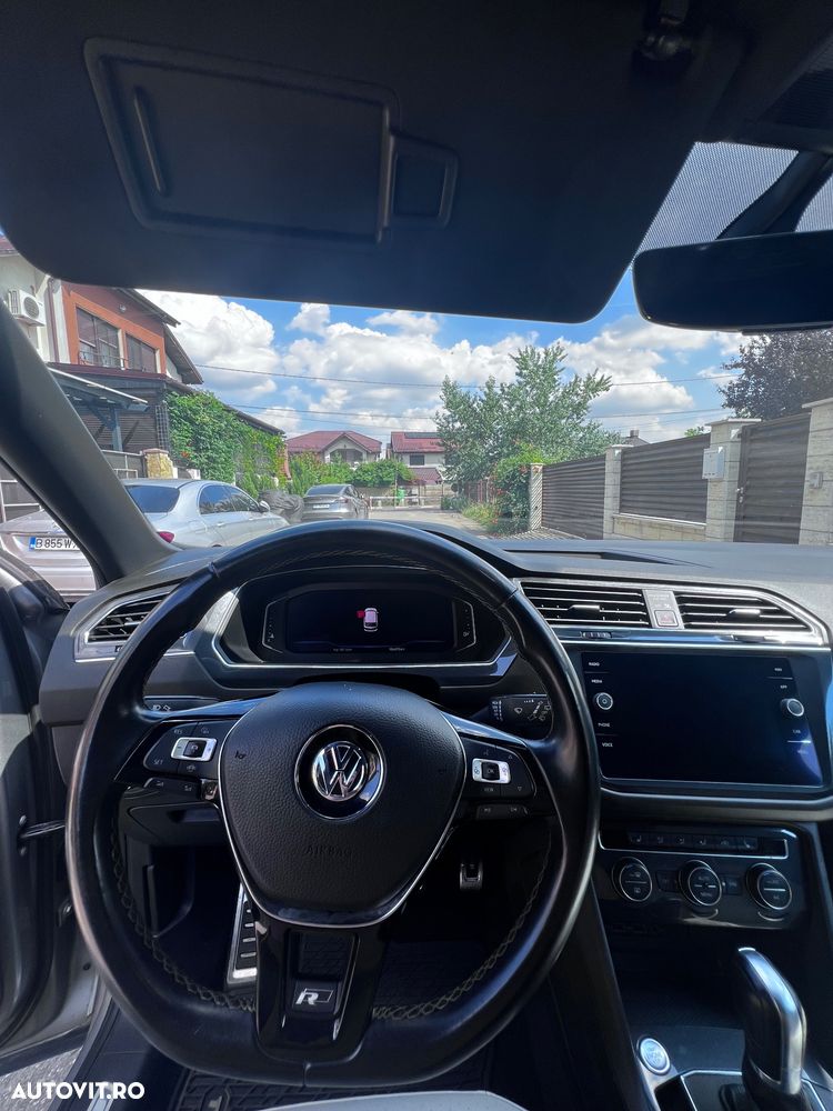 Volkswagen Tiguan - 23