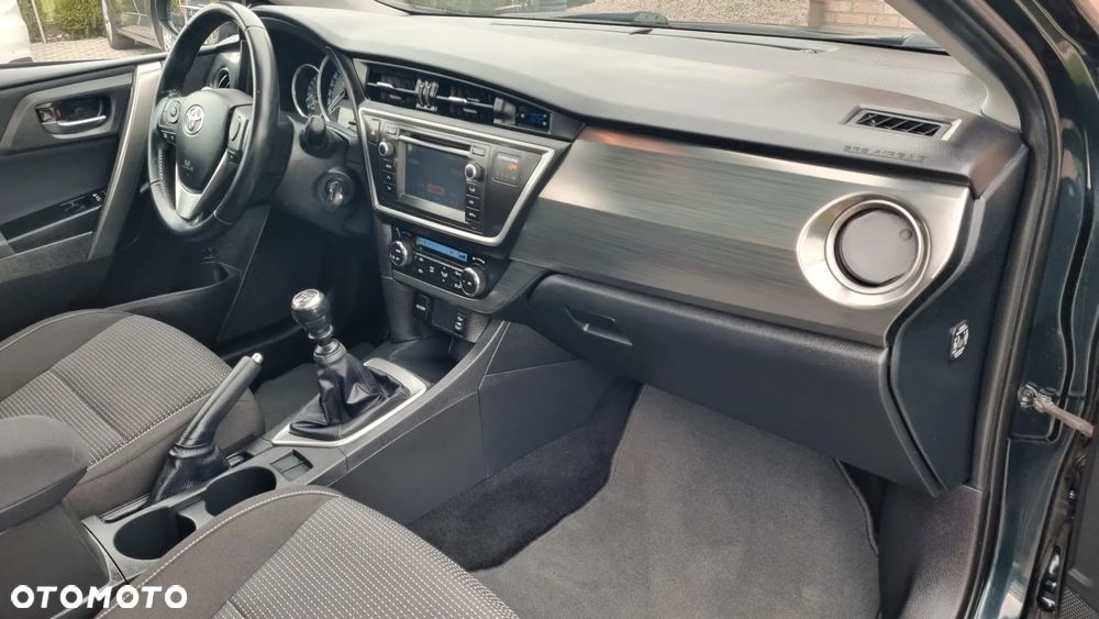 Toyota Auris 1.6 Valvematic Comfort - 20