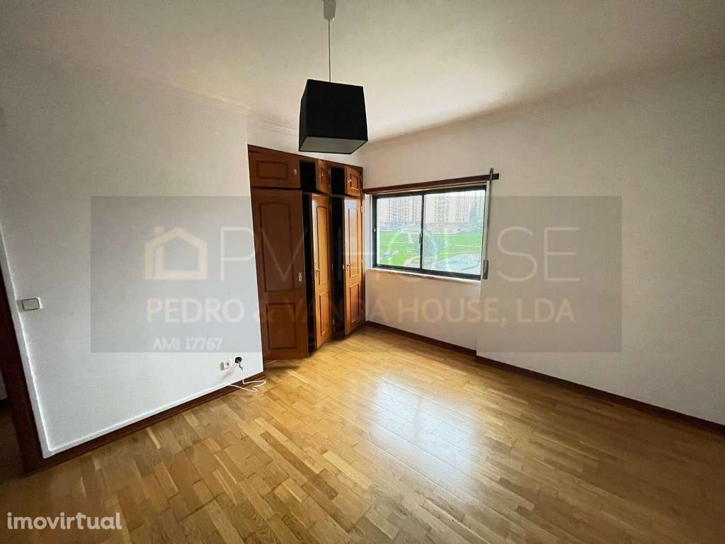 Excelente T2 em São Marcos | Suite, Lareira, Despensa e Vistas de P... - Grande imagem: 4/13