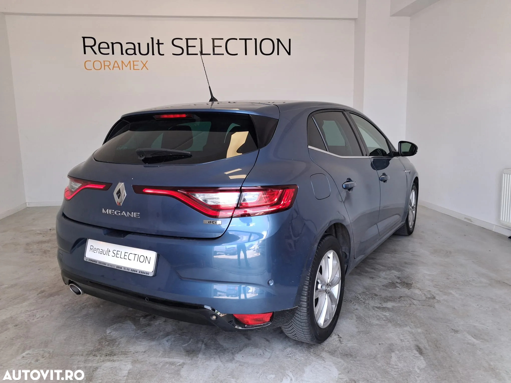 Renault Megane Estate 1.5 dCI EDC Intens - 24