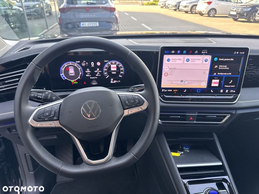 Volkswagen Tiguan - 14