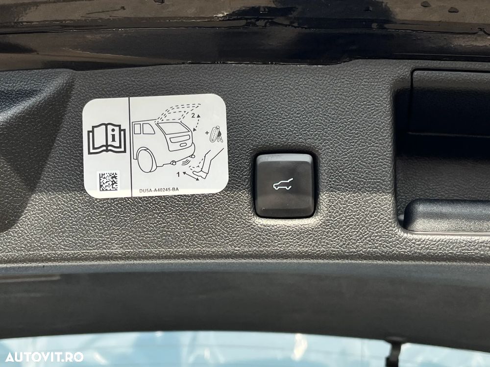 Ford Kuga 2.0 EcoBlue A8 AWD Titanium - 29