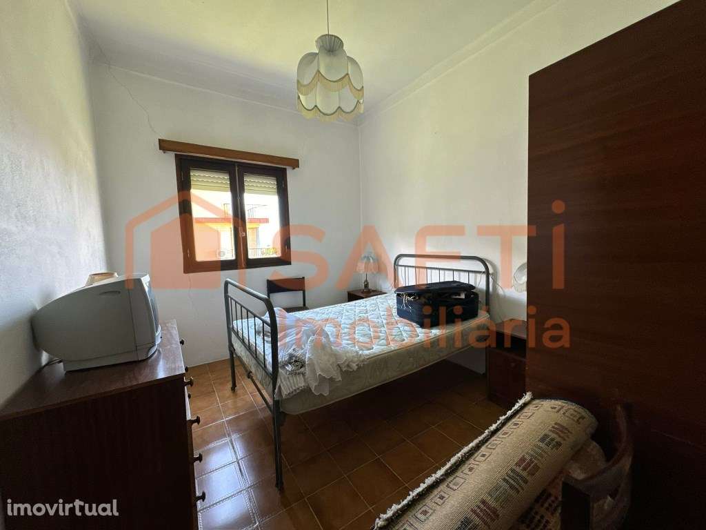 Casa toda em pedra, em excelente localização - Grande imagem: 4/9