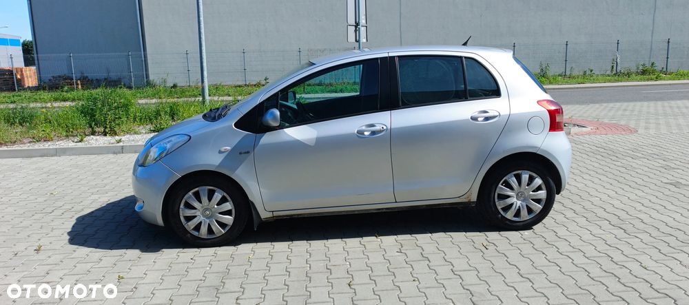 Toyota Yaris 1.4 D-4D Life - 6