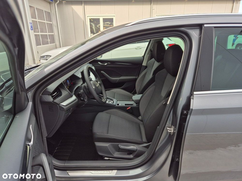 Skoda Octavia 2.0 TSI Drive Selection 4x4 DSG - 17