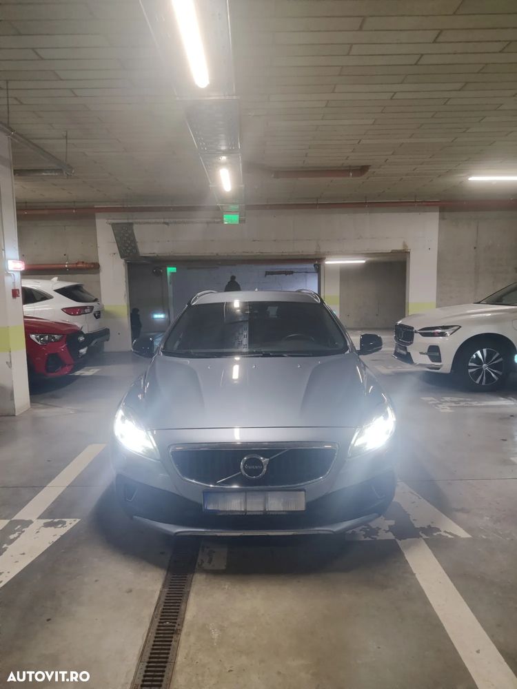 Volvo V40 T5 VEA AWD Aut Momentum - 1