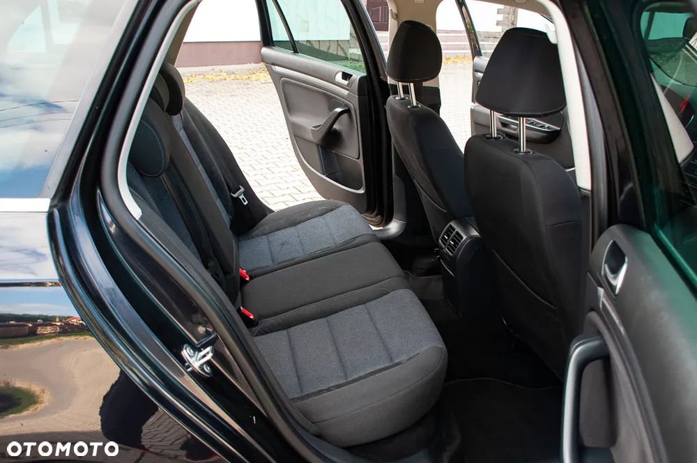 Volkswagen Golf VI 1.6 TDI BlueMot Trendline - 25