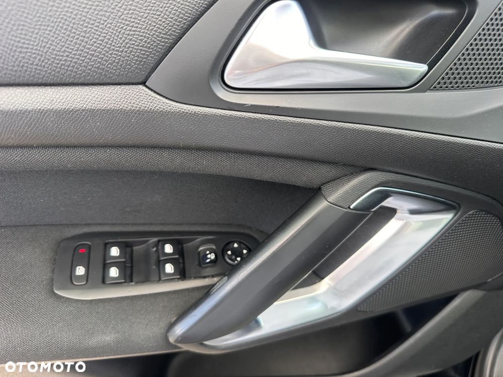 Peugeot 308 PureTech 130 Stop & Start Style - 26