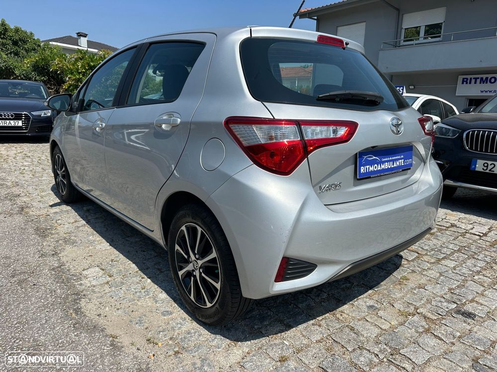 Toyota Yaris 1.0 VVT-i Exclusive - 4