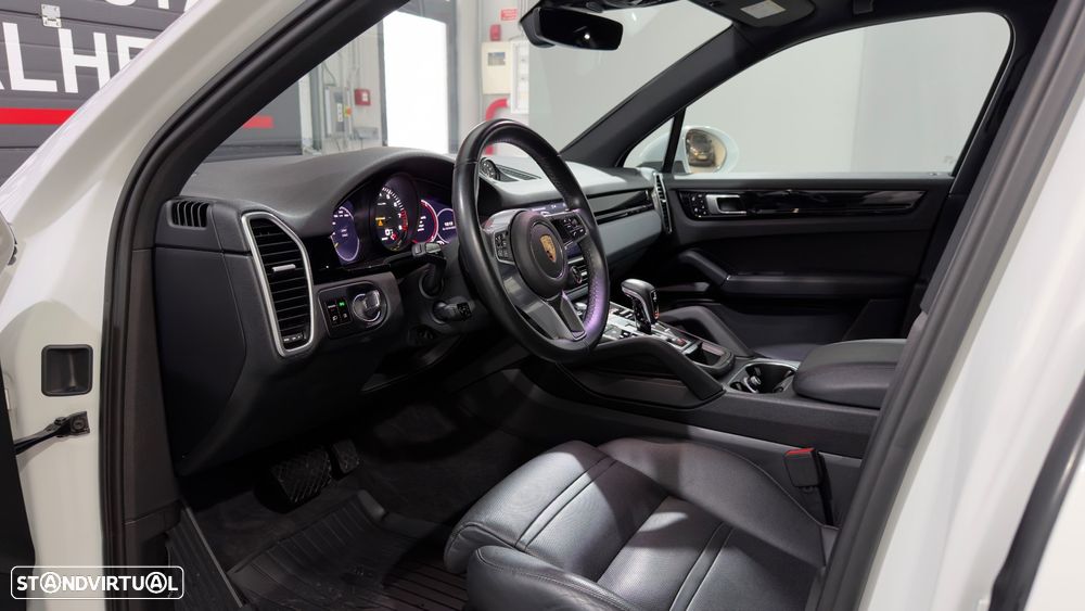 Porsche Cayenne E-Hybrid - 18