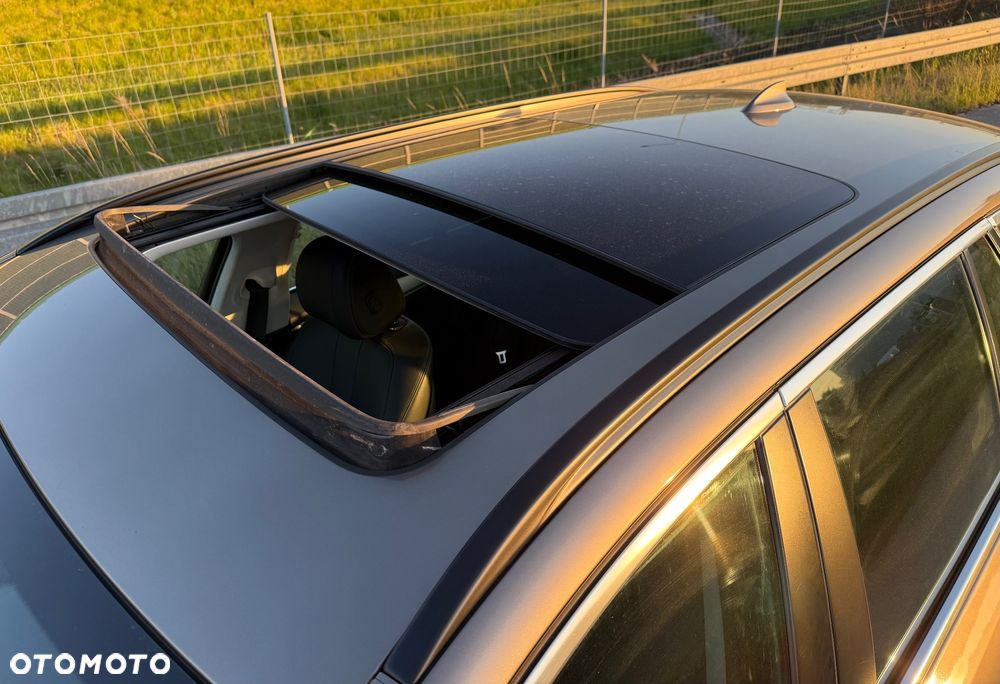 BMW Seria 5 520d xDrive Luxury Line sport - 13