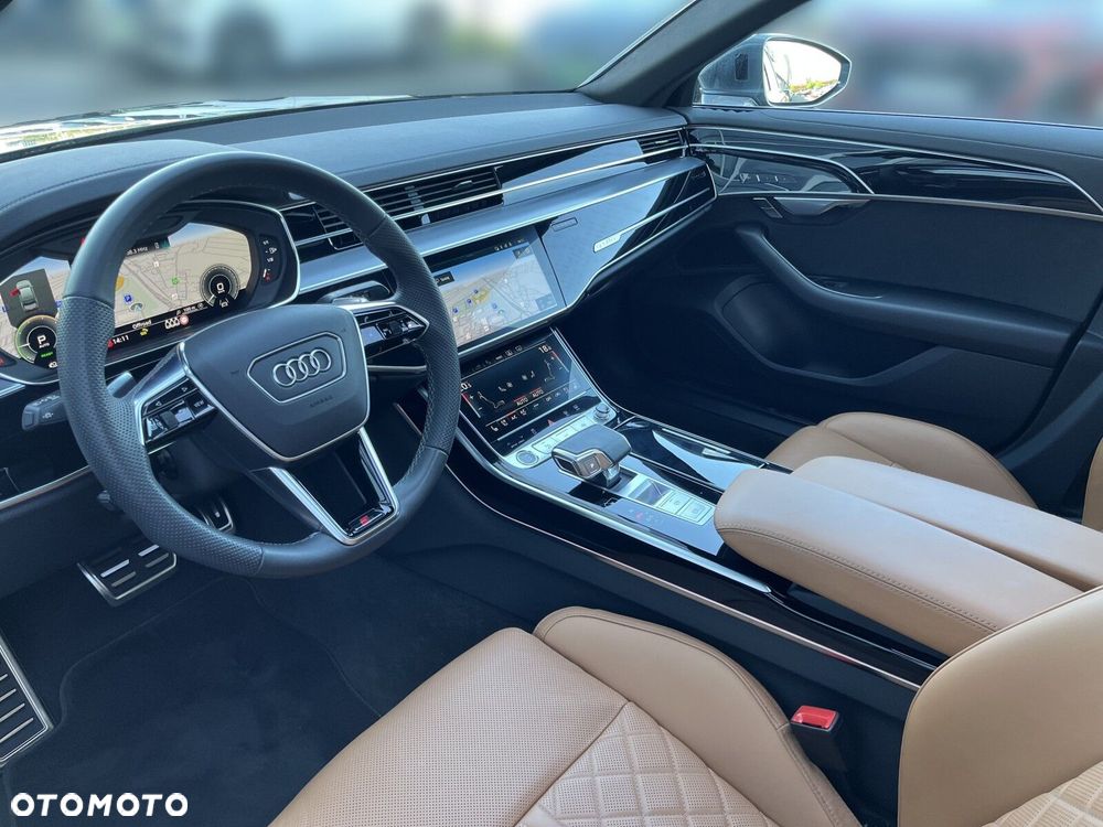 Audi A8 - 12