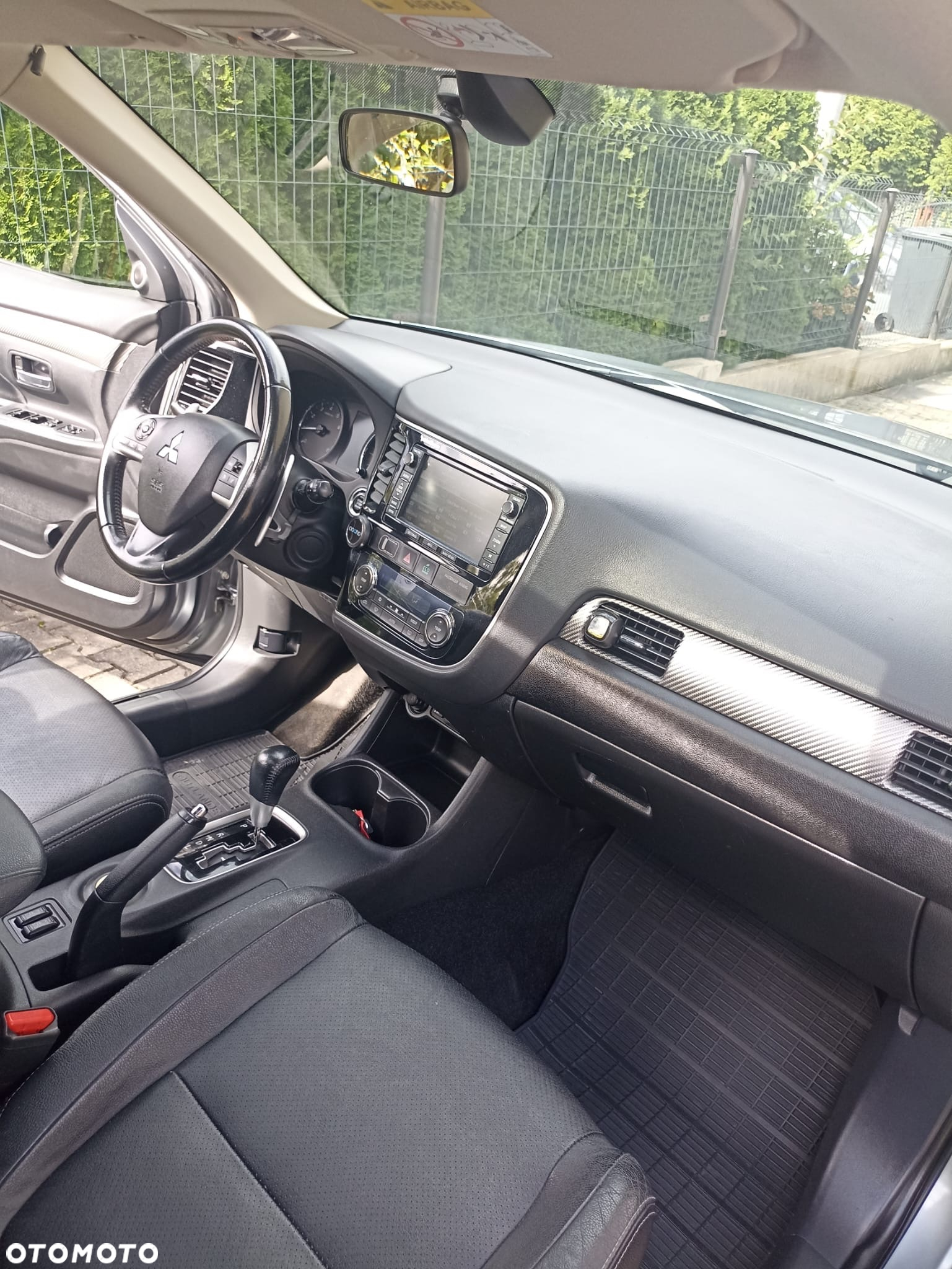 Mitsubishi Outlander - 7