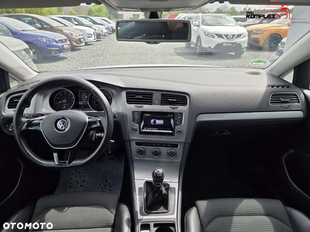 Volkswagen Golf - 14