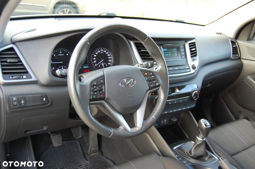 Hyundai Tucson blue 1.7 CRDi 2WD Intro Edition - 15