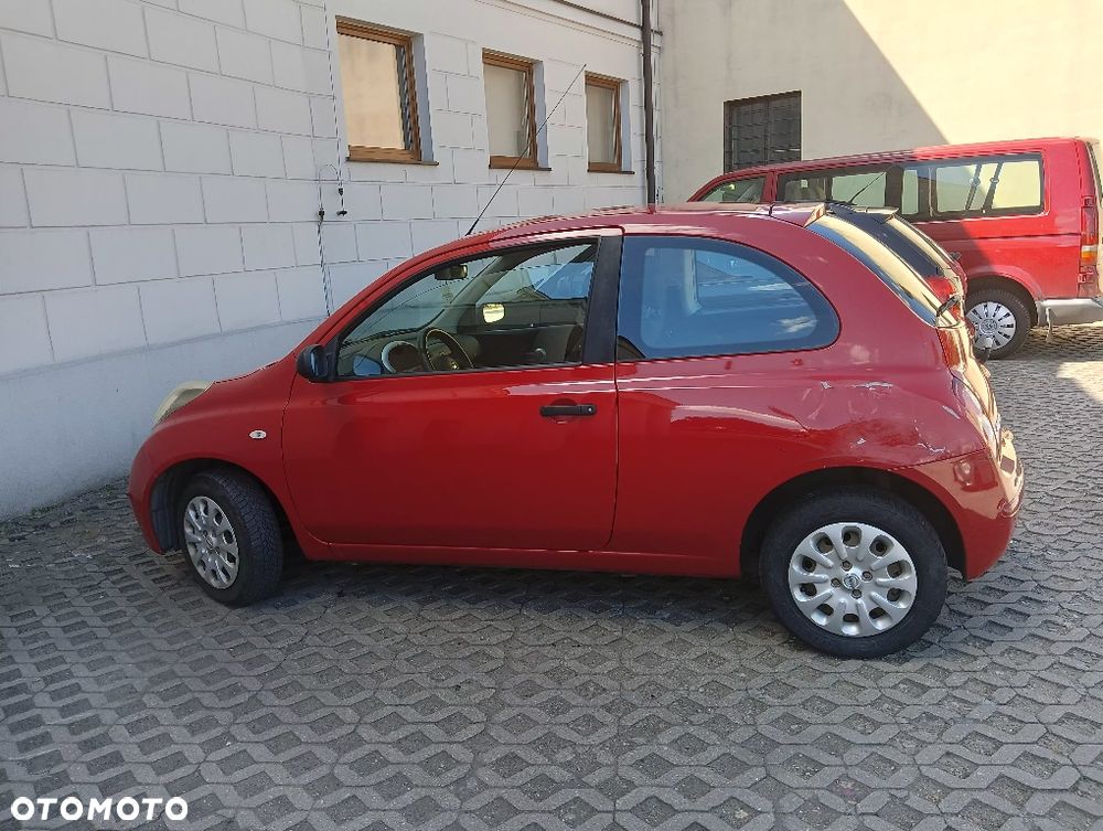 Nissan Micra - 1
