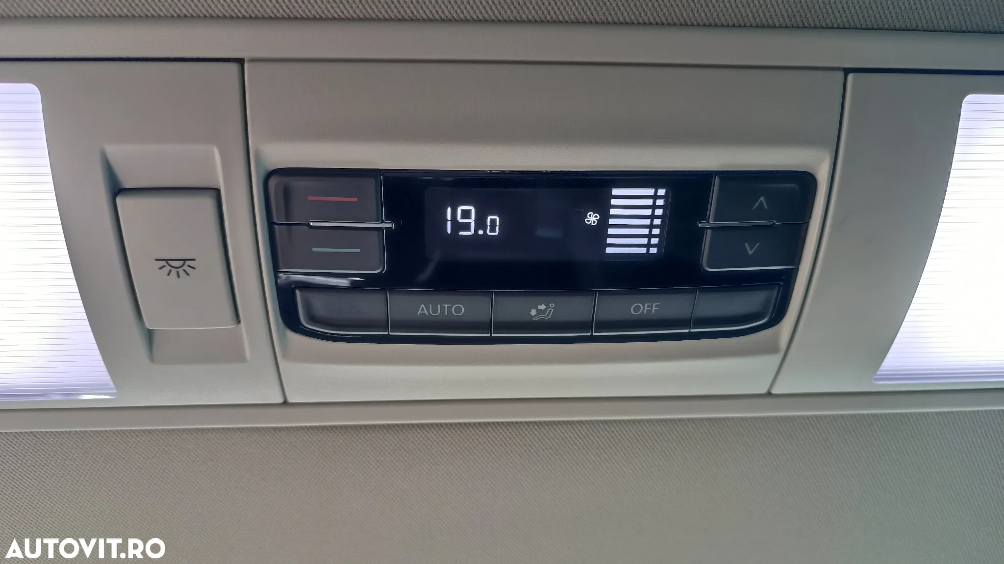 Volkswagen Multivan - 19