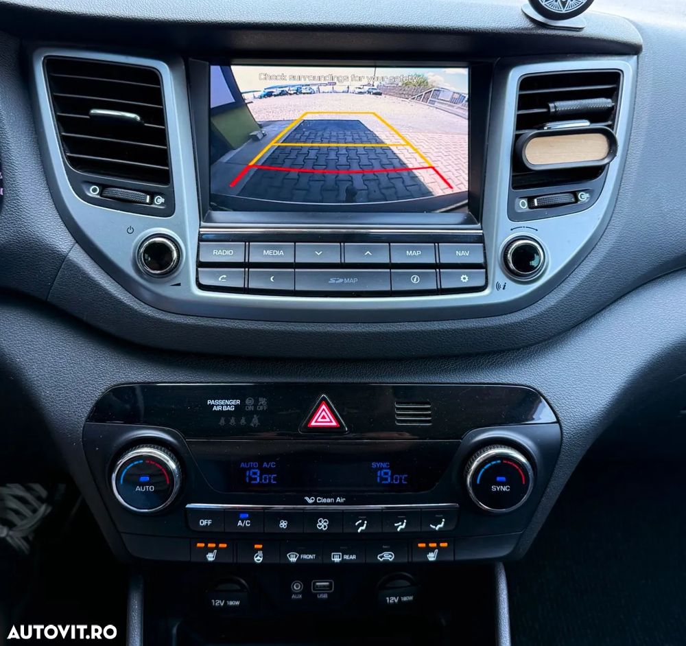Hyundai Tucson 2.0 CRDI 4WD Automatik Advantage - 6