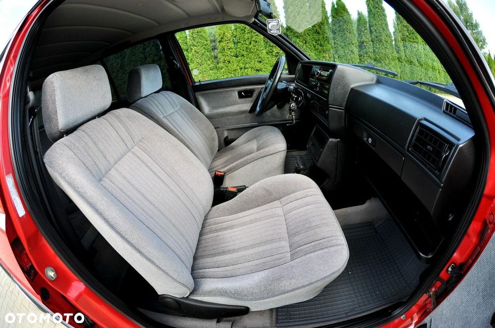 Volkswagen Golf - 9