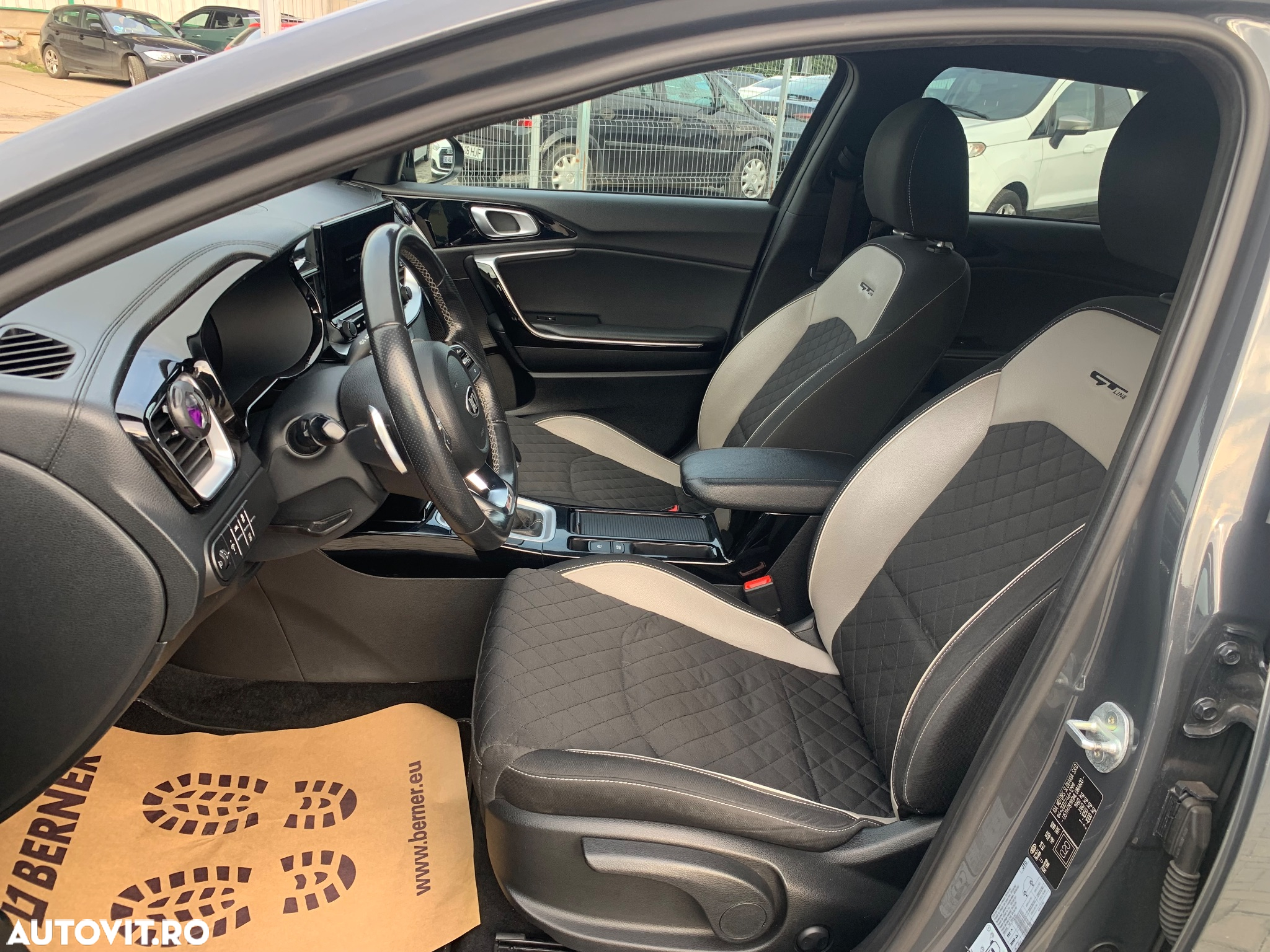 Kia Ceed - 4