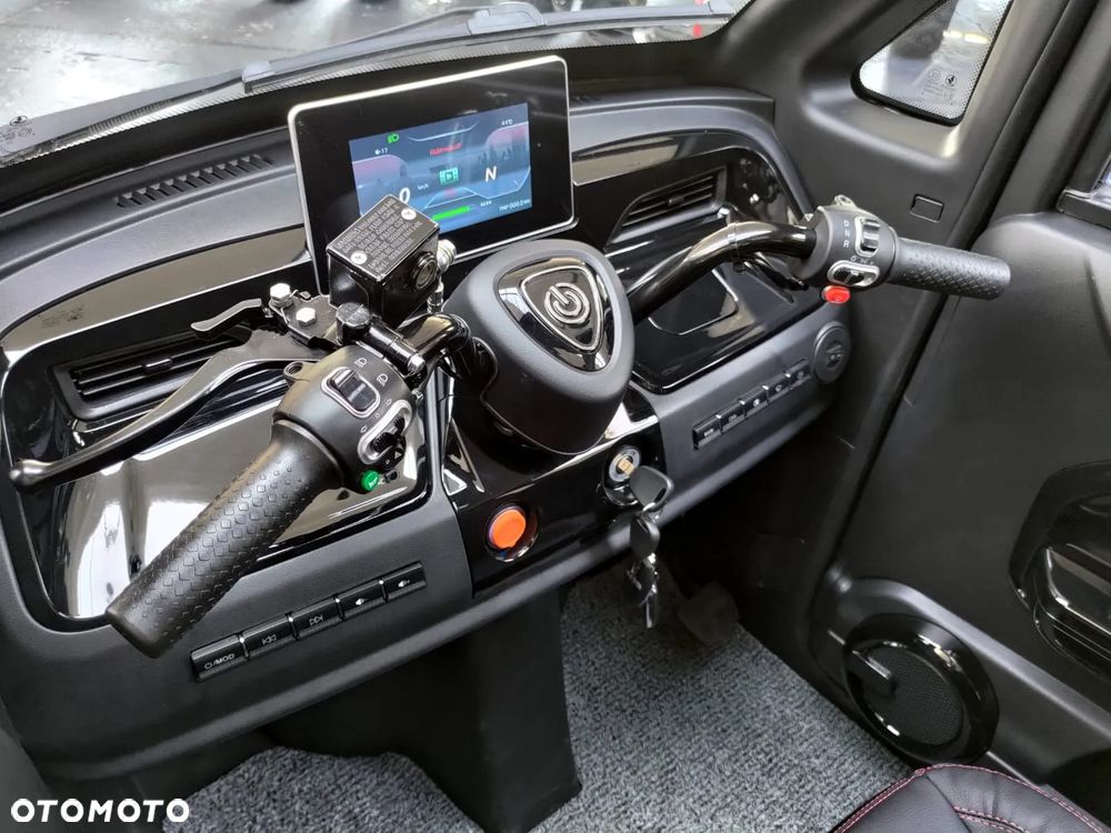Microcar Inny - 12