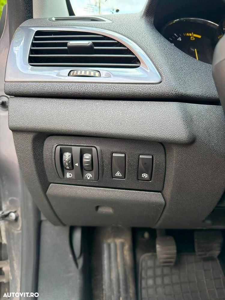 Renault Megane - 8