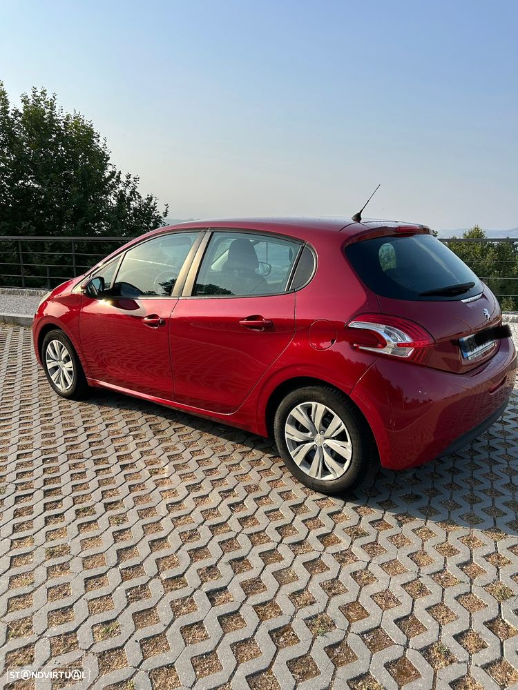 Peugeot 208 PureTech 82 Allure - 6