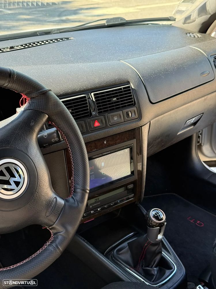 VW Golf - 9
