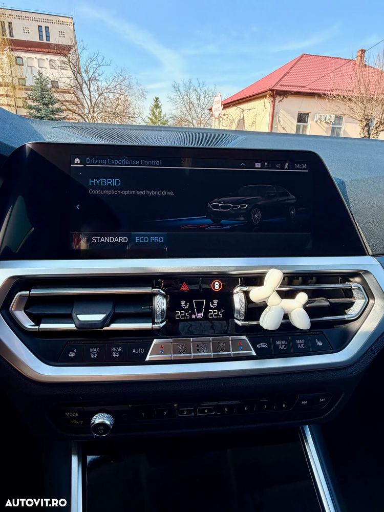 BMW Seria 3 330e Aut. Sport Line - 21