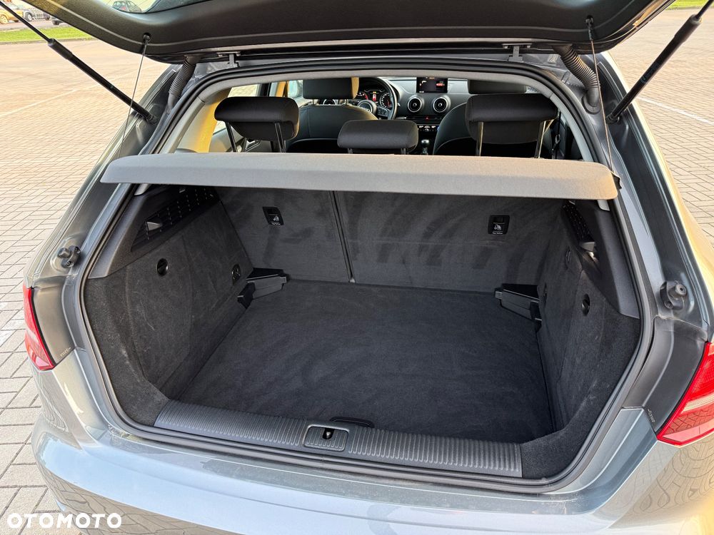 Audi A3 Sportback 30 TFSI - 17