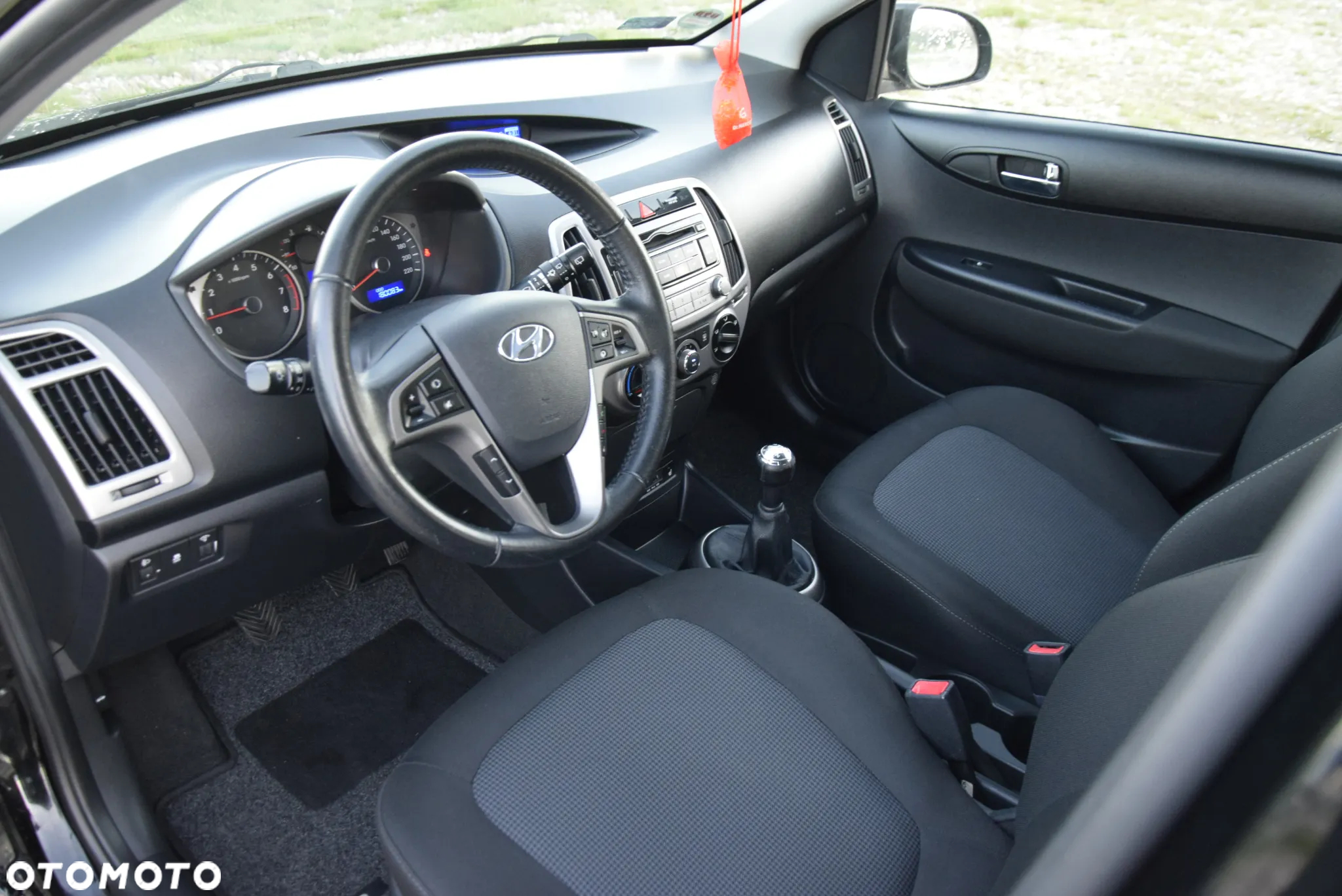 Hyundai i20 1.25 Wersja Jubileuszowa - 12