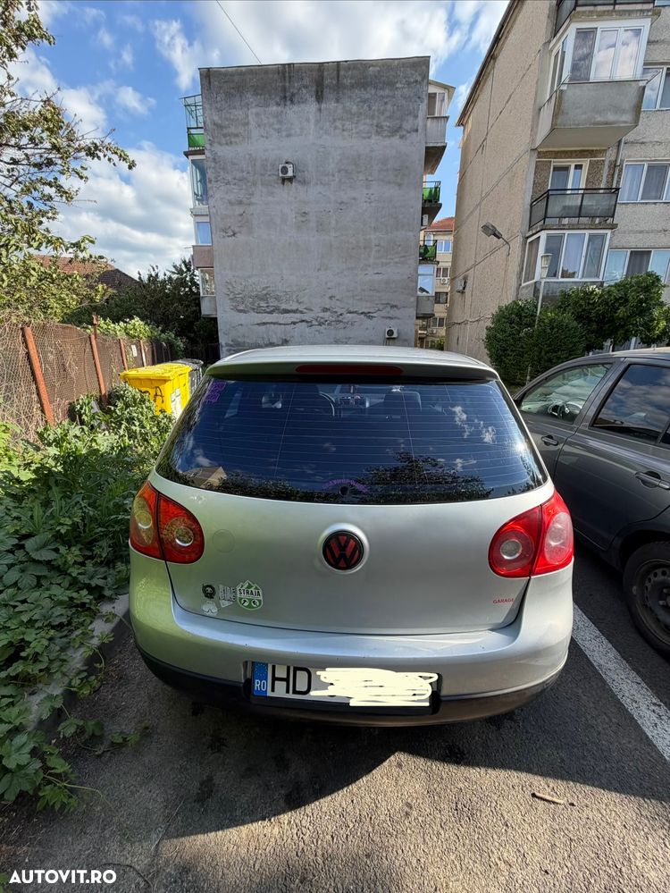 Volkswagen Golf 1.6 FSI Comfortline - 2