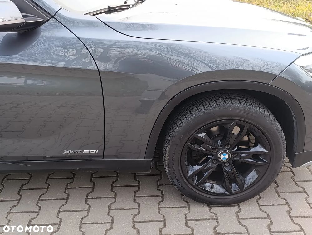 BMW X1 xDrive20i xLine - 25