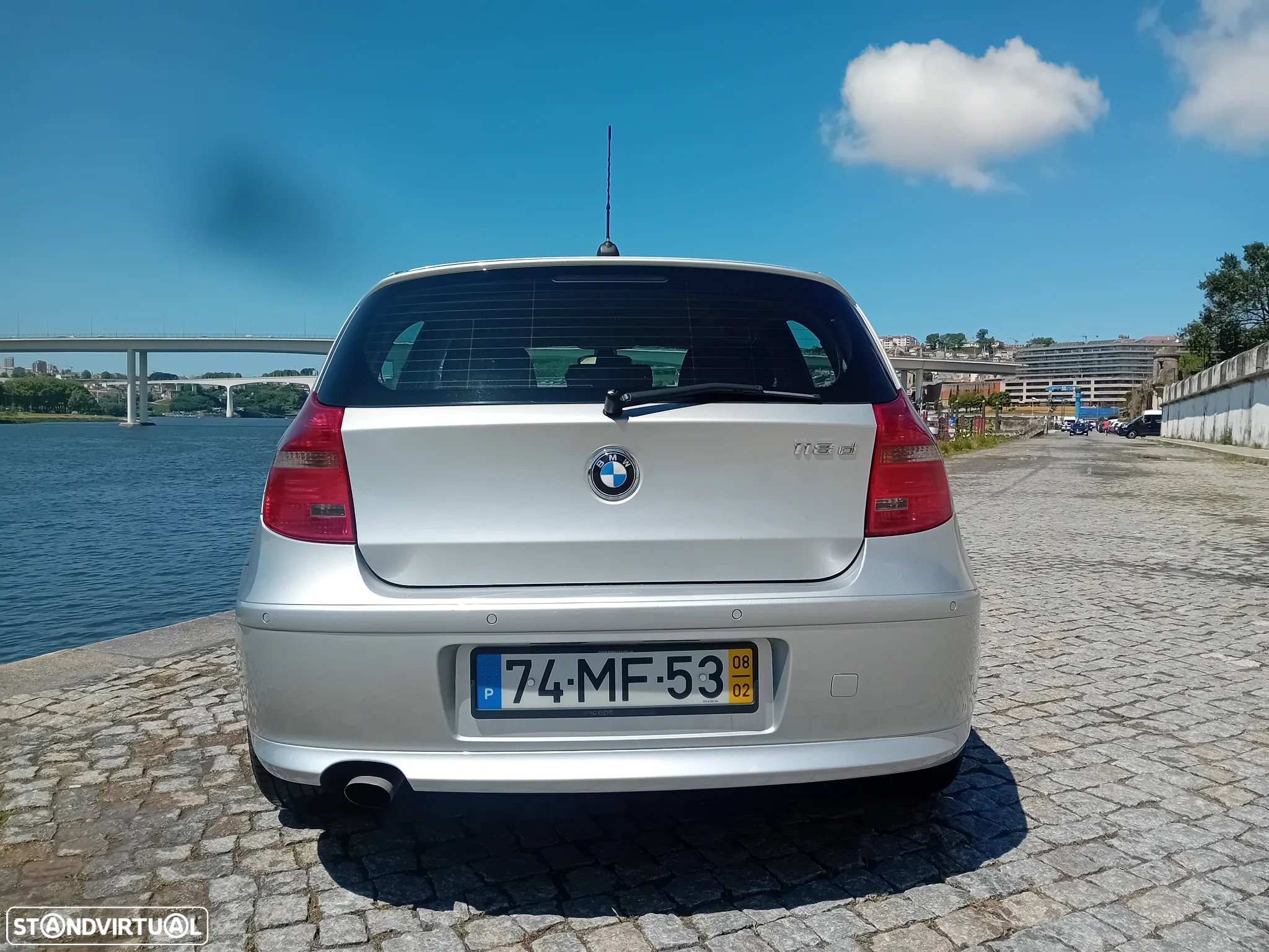 BMW 118 d Line Urban - 23