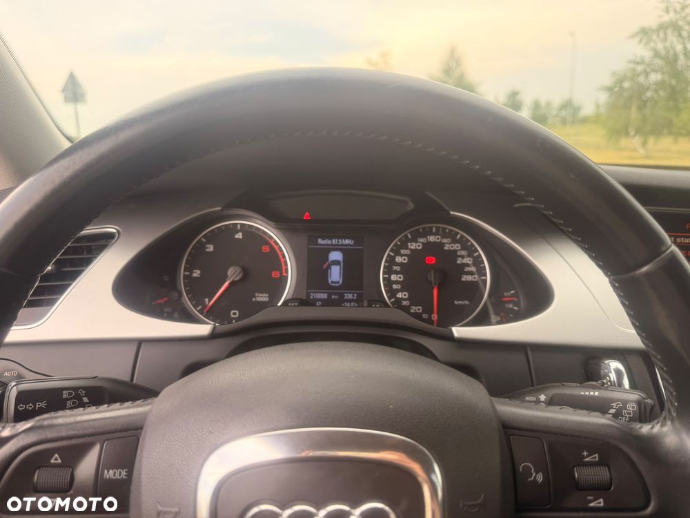 Audi A4 Avant 2.0 TDI Multitronic - 15