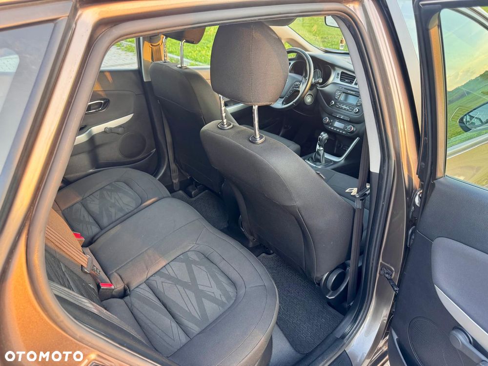 Kia Ceed 1.4 L - 16