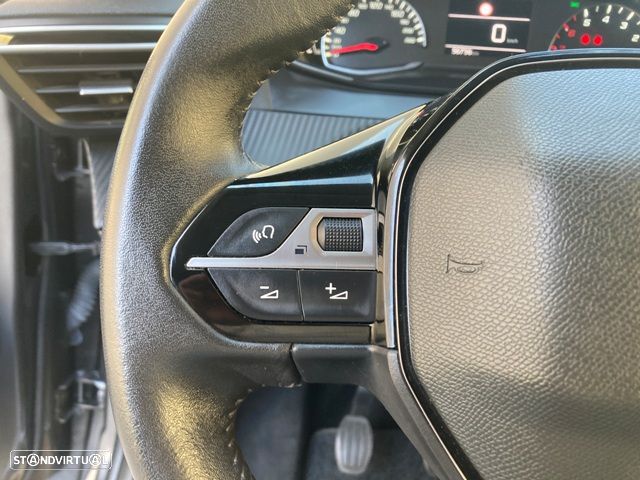 Peugeot 208 1.2 PureTech Allure Pack - 14