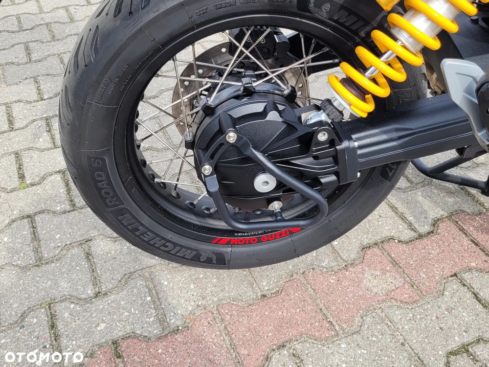 Moto Guzzi V85 - 14