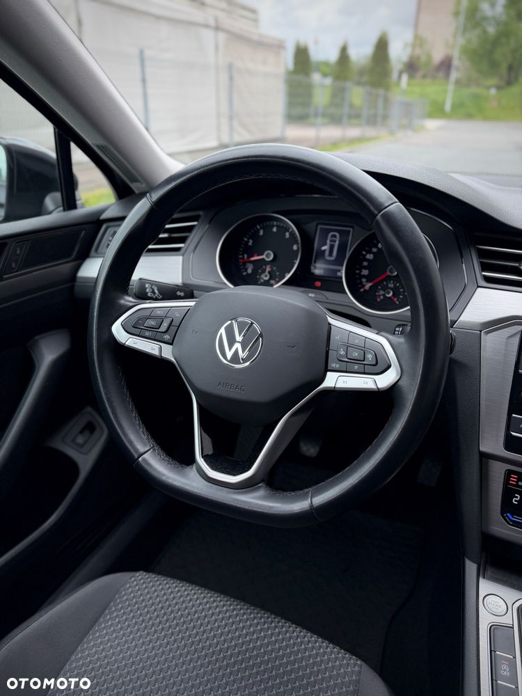 Volkswagen Passat 1.5 TSI EVO Business - 32