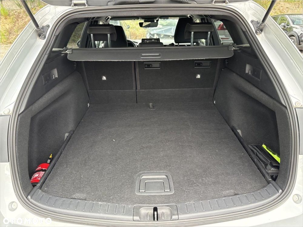 Toyota Corolla 1.8 Hybrid GPF Comfort - 18