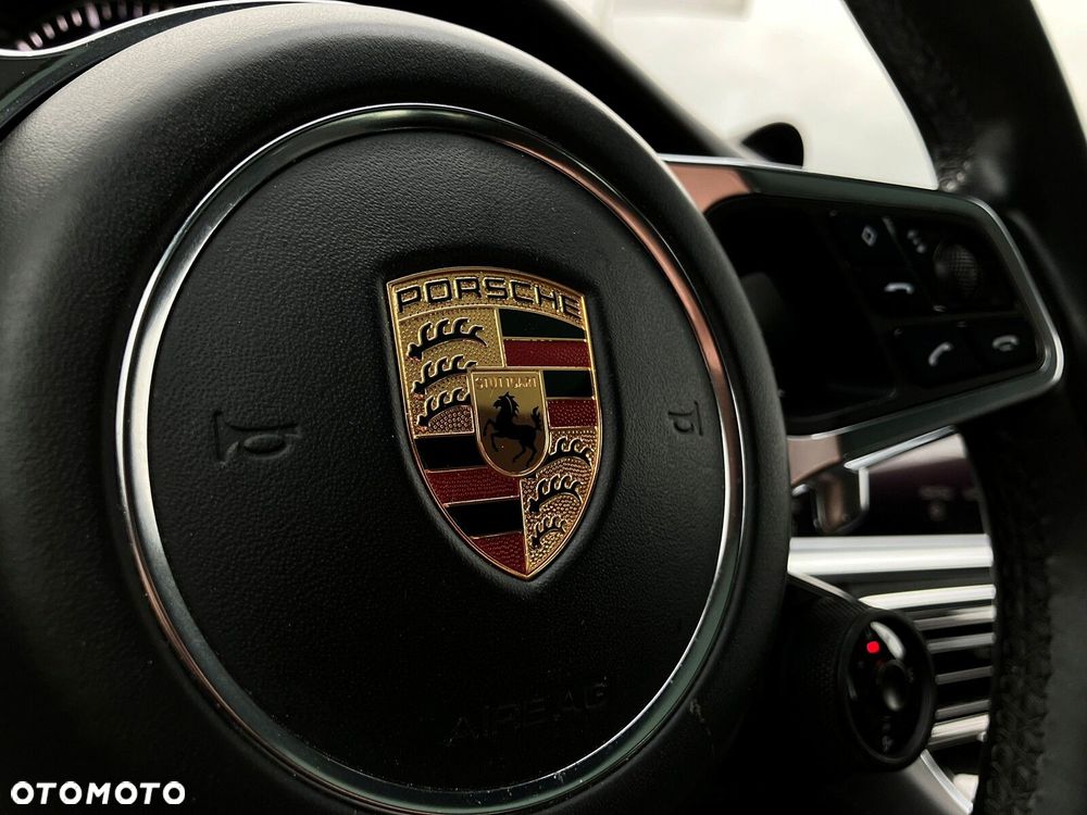 Porsche Panamera - 37