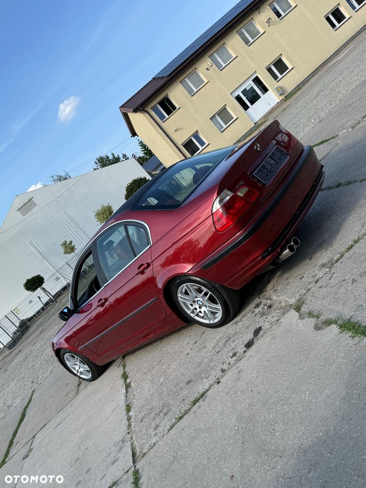 BMW Seria 3 323i - 4