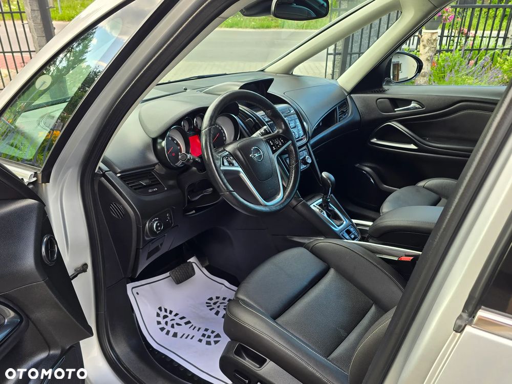 Opel Zafira 1.6 T SIDI Cosmo - 23