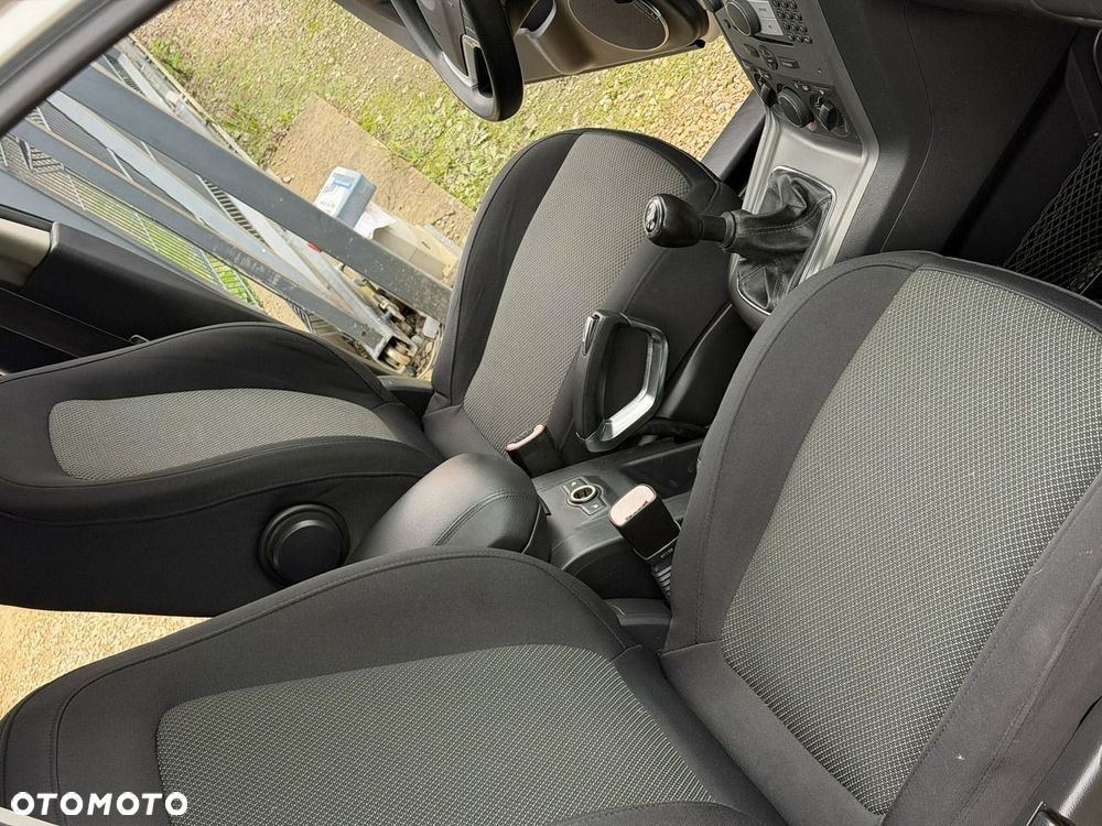 Opel Antara - 25