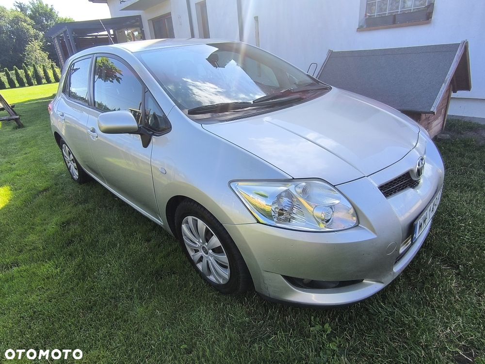 Toyota Auris - 2