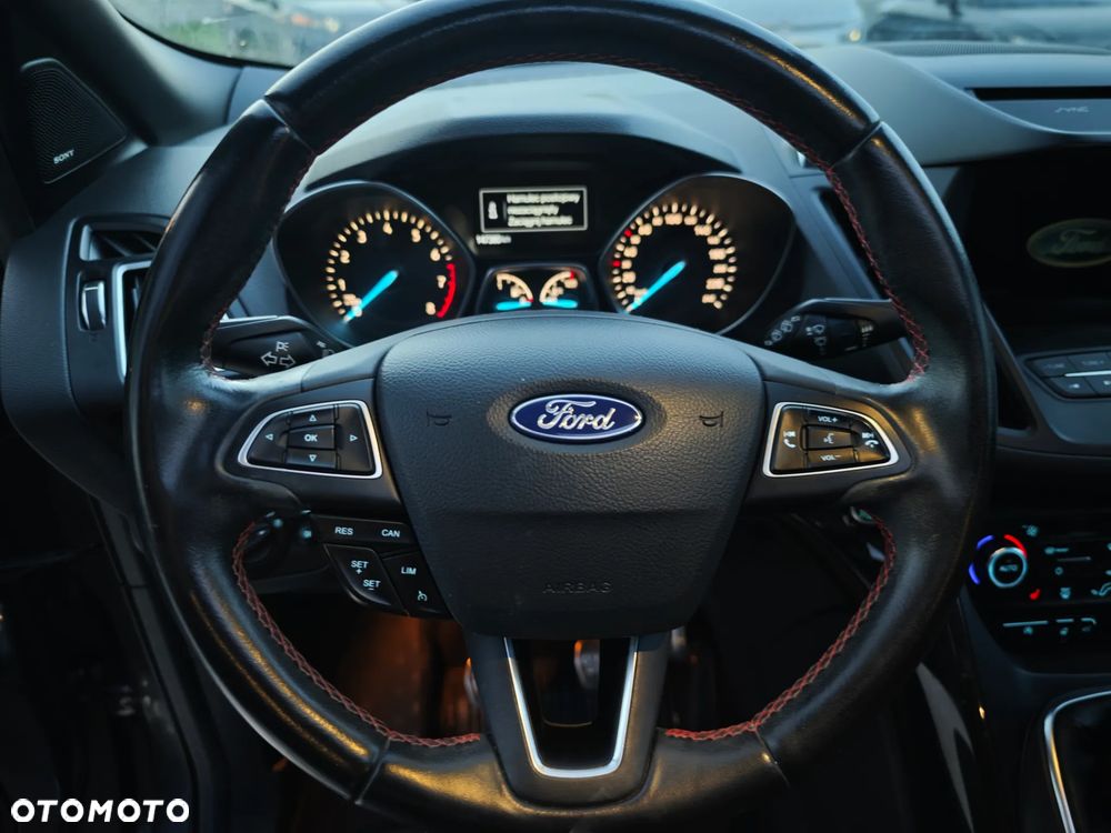 Ford Kuga 1.5 EcoBoost FWD ST-Line ASS - 18